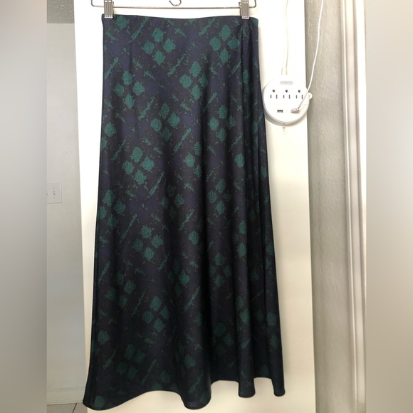 J Crew Pull-on slip skirt in Black Watch tartan - Picture 2 of 5